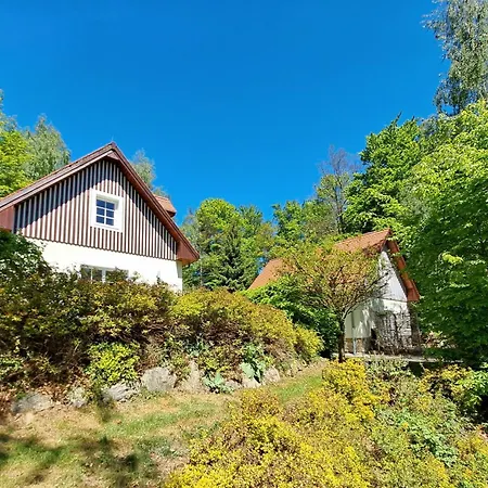 Dom Tole Chalet *
