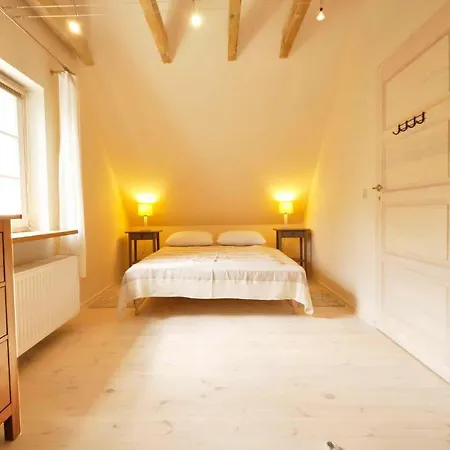 Dom Tole Chalet *